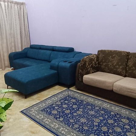 Homestay Lestari Klia Сепанг Экстерьер фото